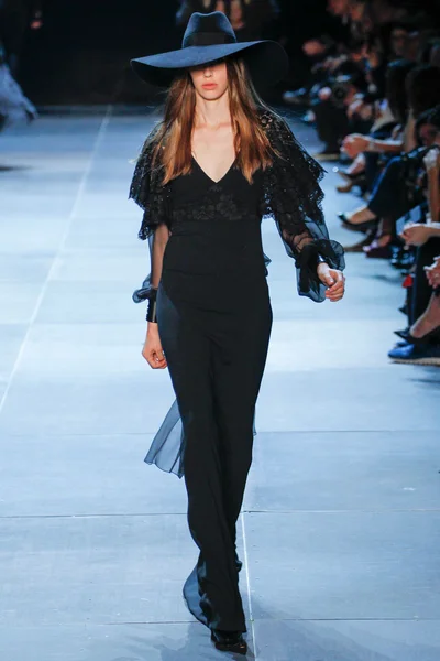 Look 47